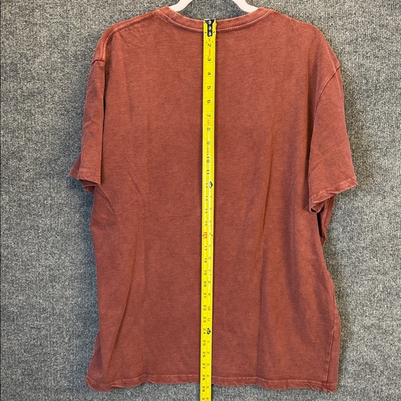 Lucky Brand Men's Coca-Cola Santa Graphic Tee - XL Brick Red NWT - Picture 7 of 8